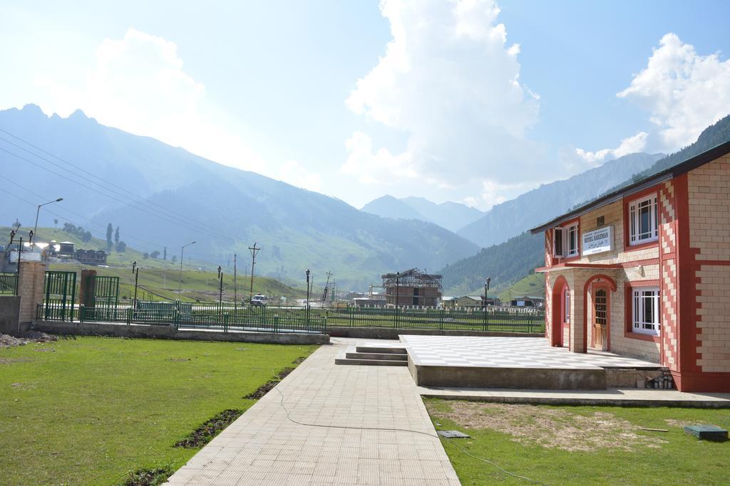 Hotel Barzman Sonāmarg Exterior foto